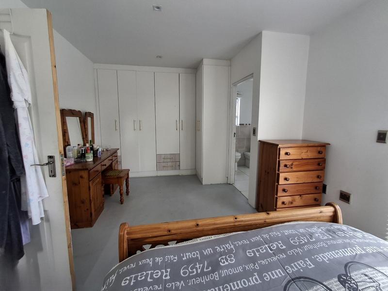4 Bedroom Property for Sale in Lampiesbaai Western Cape